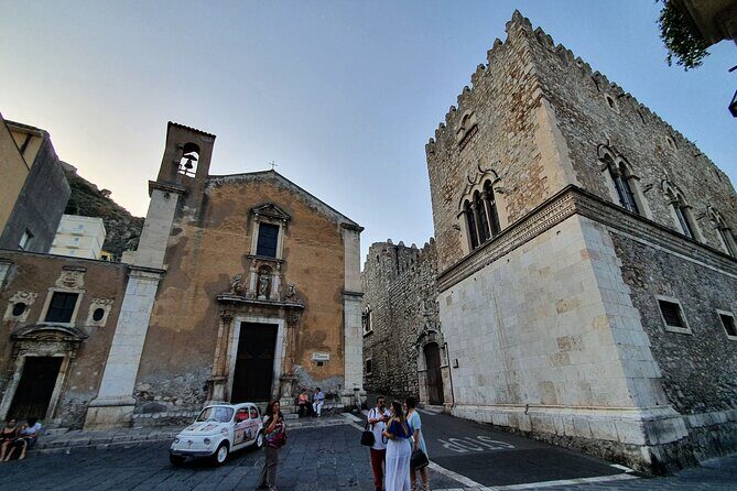Taormina: A Self-Guided Audio Tour of Sicily’s Hilltop Town - VoiceMap setup: how this self-guided tour actually works