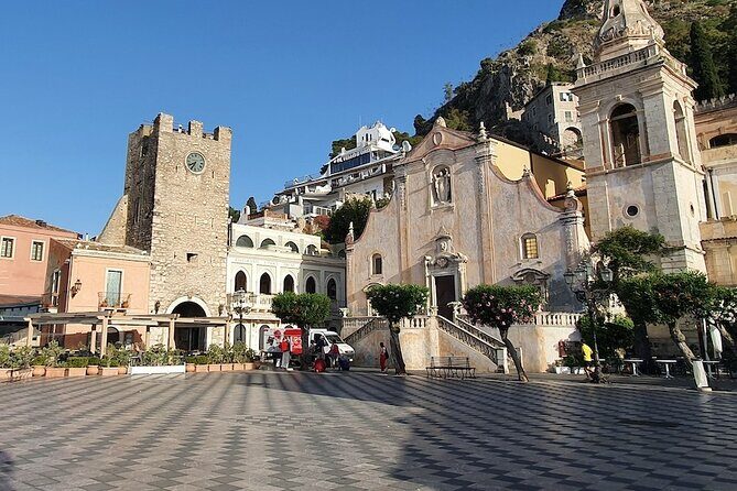 Taormina: A Self-Guided Audio Tour of Sicily’s Hilltop Town - A Bar Pasticceria stop: try something sweet, on your own dime