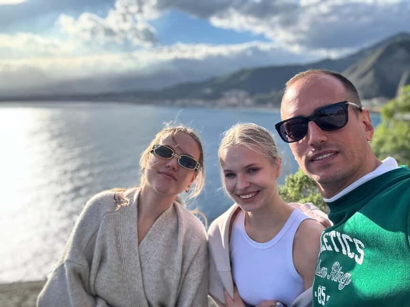 Taormina: exclusive tour with food, drinks, and sunset, pick-up from Catania - Granita & brioche, then coffee and cannoli: the food beats that anchor the day