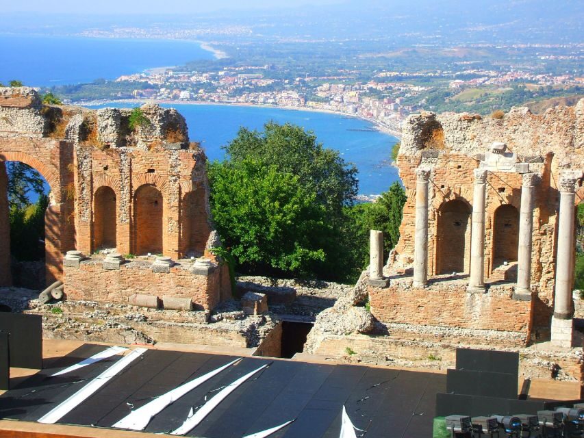 Taormina: Guided Historic City Tour - Roman Odeon and the palazzi near the Catania Gate