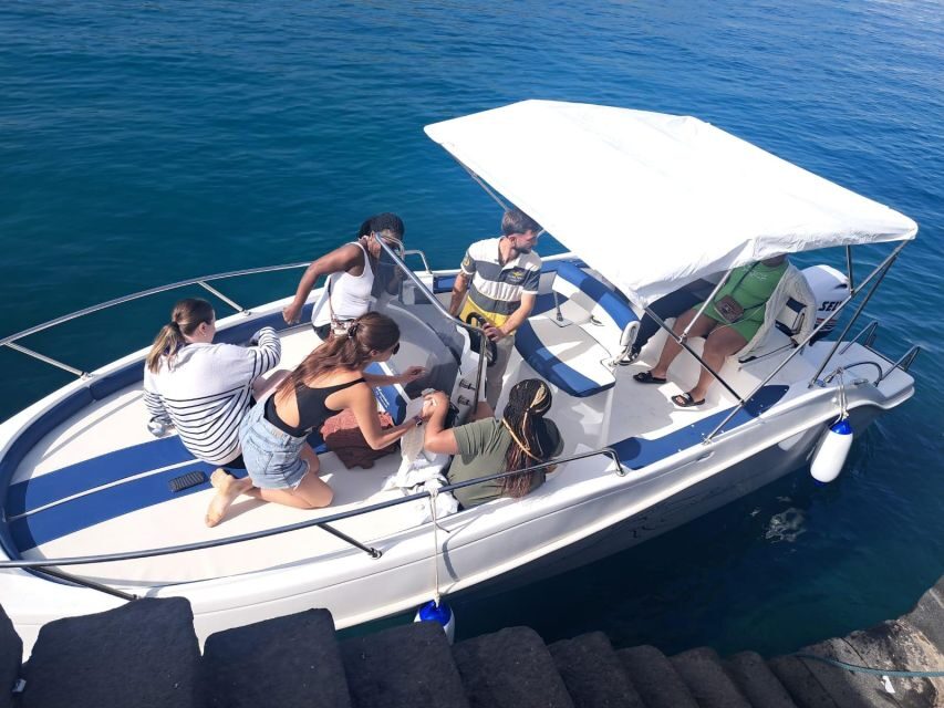 Taormina Sunset tour in search of dolphins with aperitif - Why Taormina’s coast is a good place to chase dolphins at sunset