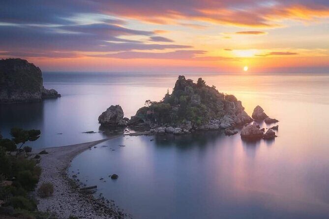 Taormina The Sicilian Colors and Flavors of the White Lotus - Taormina at 5 pm: the light does half the work