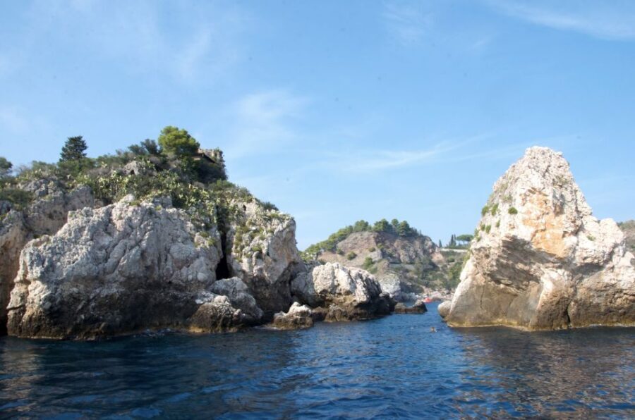 Taormina: White Lotus Tour - Key highlights on this White Lotus boat ride
