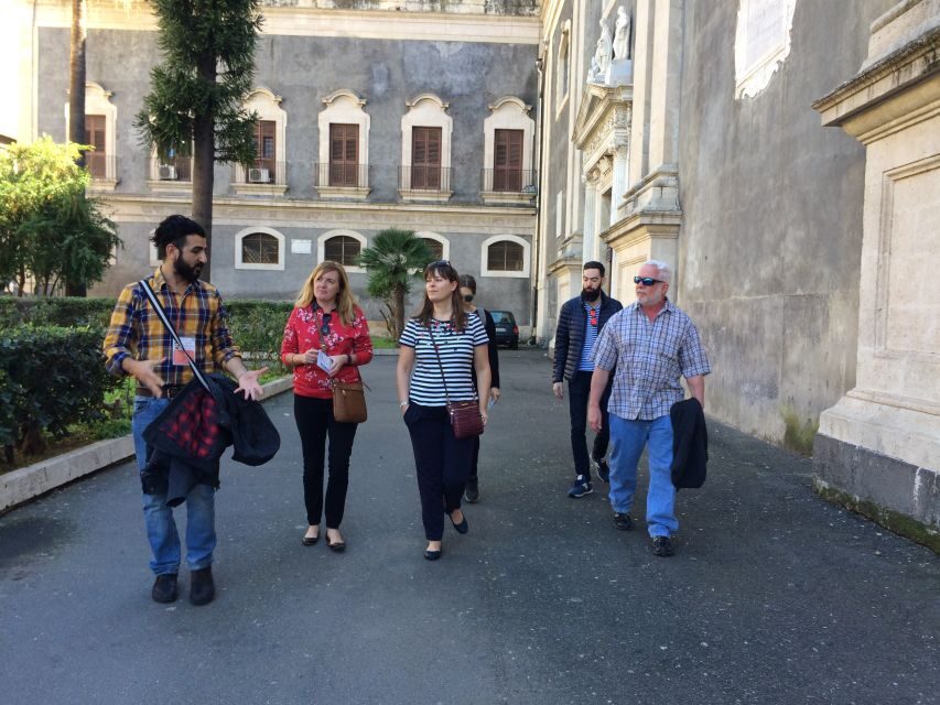 The Original Fish Market and Street Food Tour of Catania - Street foods locals actually eat: when the meal grows