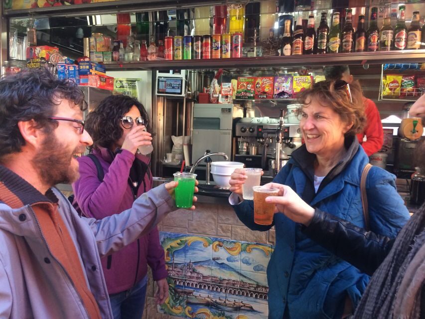 The Original Fish Market and Street Food Tour of Catania - Fruit juice break and seasonal fruit: a smart palate reset