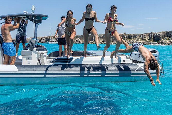 The White Lotus Taormina and Giardini Naxos Boat Tour - Traditional Sicilian food on board: the calm middle of an active day