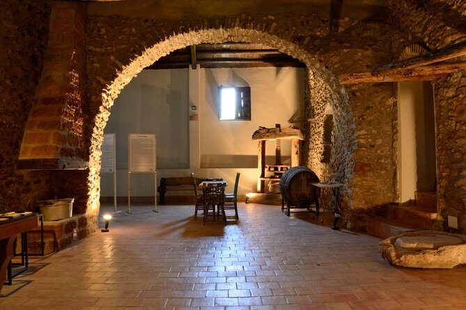Tour and Soap personalization at the Soap Museum in Sciacca - Who this soap museum workshop is best for