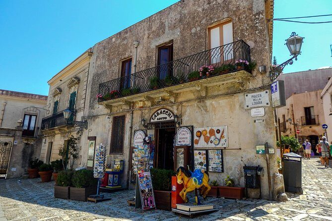 Tour from Palermo to Segesta, Erice, Trapani salt pans - How the Driver and Optional Guide Affect Your Day