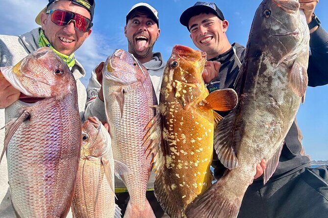Tour with medium seabed or rod fishing. - A 4-hour boat day in Siracusa waters