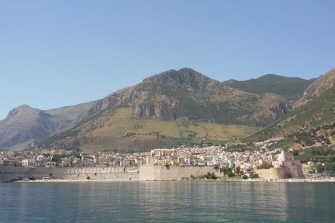 Transfer from Palermo Airport to San Vito Lo Capo e Macari - Your Air-Conditioned Minivan: Comfort, Sanitizing, and Extras