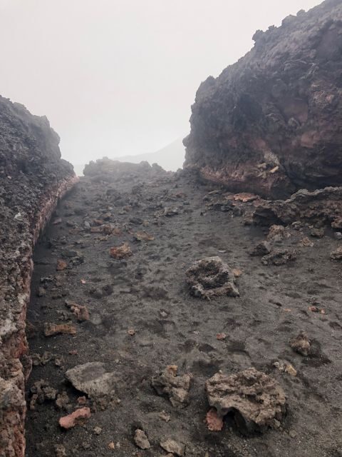 Trekking at 3000 meters on Etna - The cable car start: why it changes the whole day