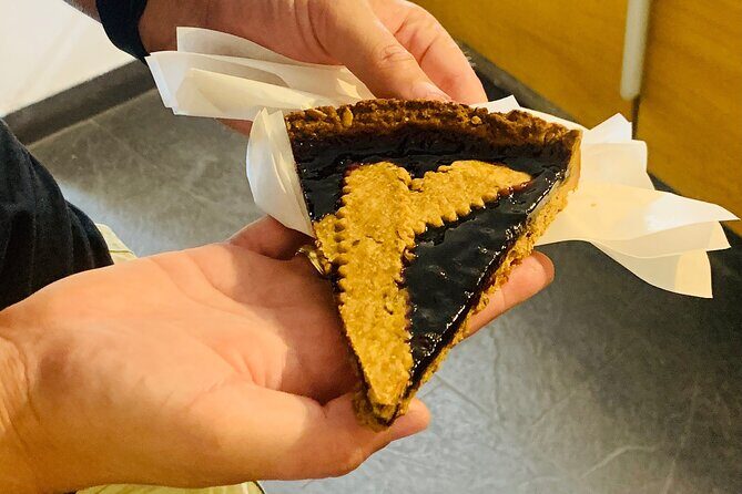 Vegan Street Food Tour - Meet Tonia at Piazza Emanuele Pancali